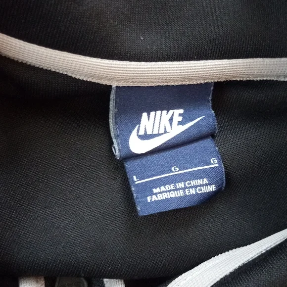 *SOLD* Nike Essential Track Suit Zip-Up Jacket - Picture 2 of 6